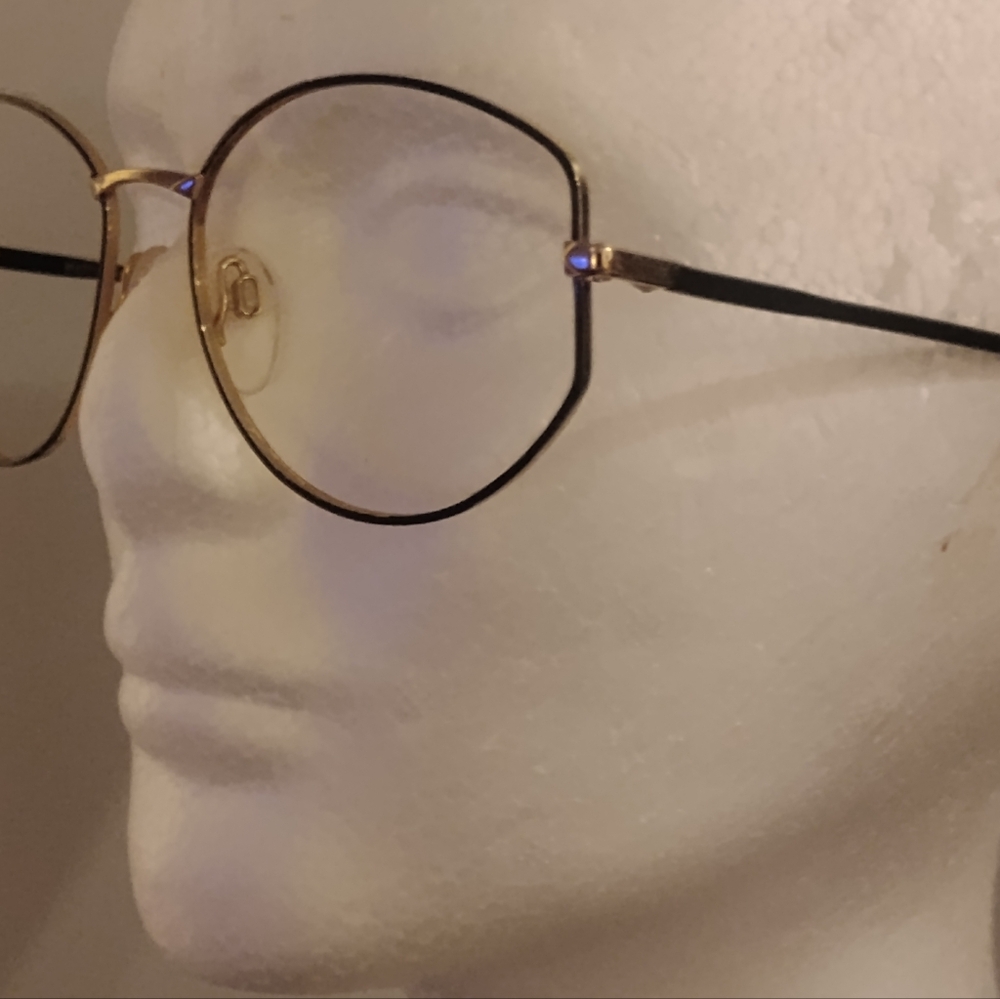 New Featherweight Vintage Gold/Black Silouette Eyeglass Frame  Austria NOS